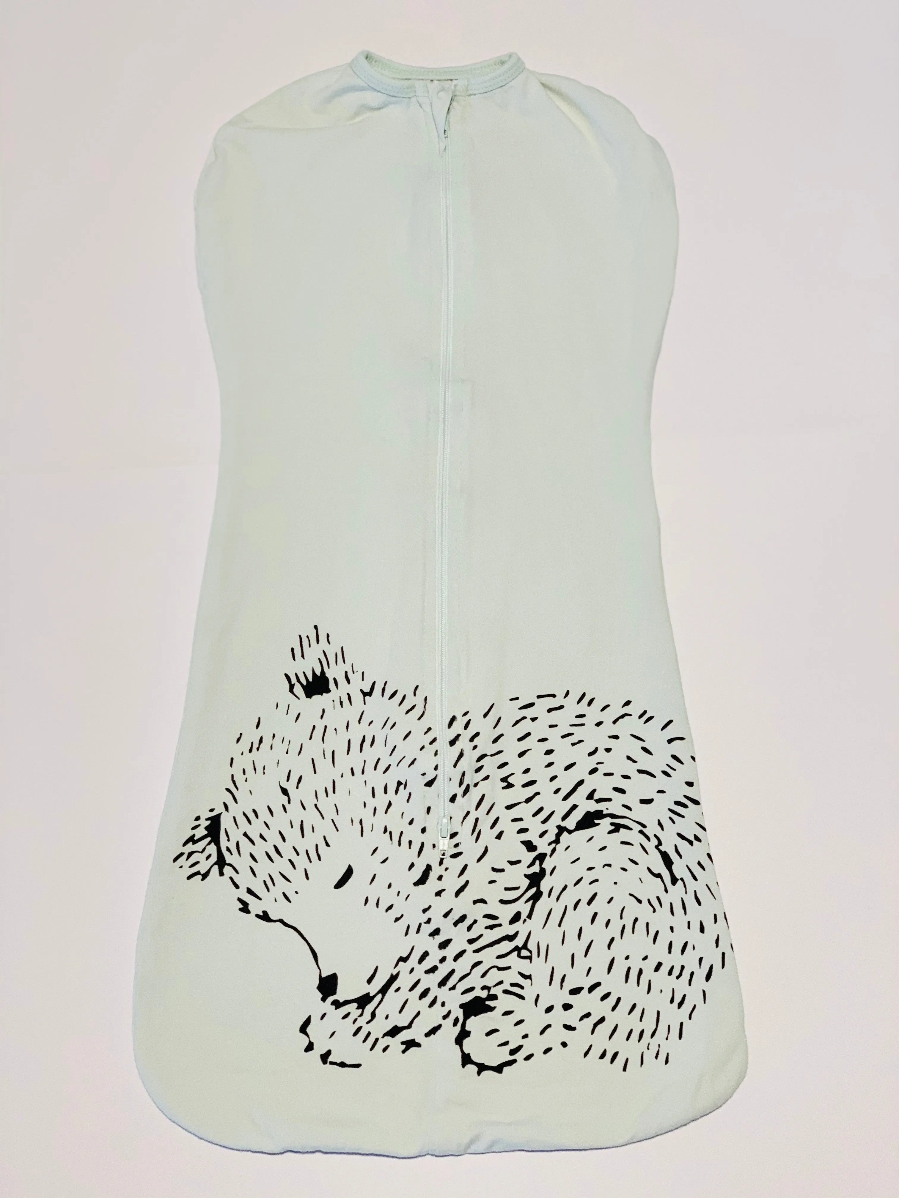 Green sleepy bear swaddle pouch - Size 0-3 months